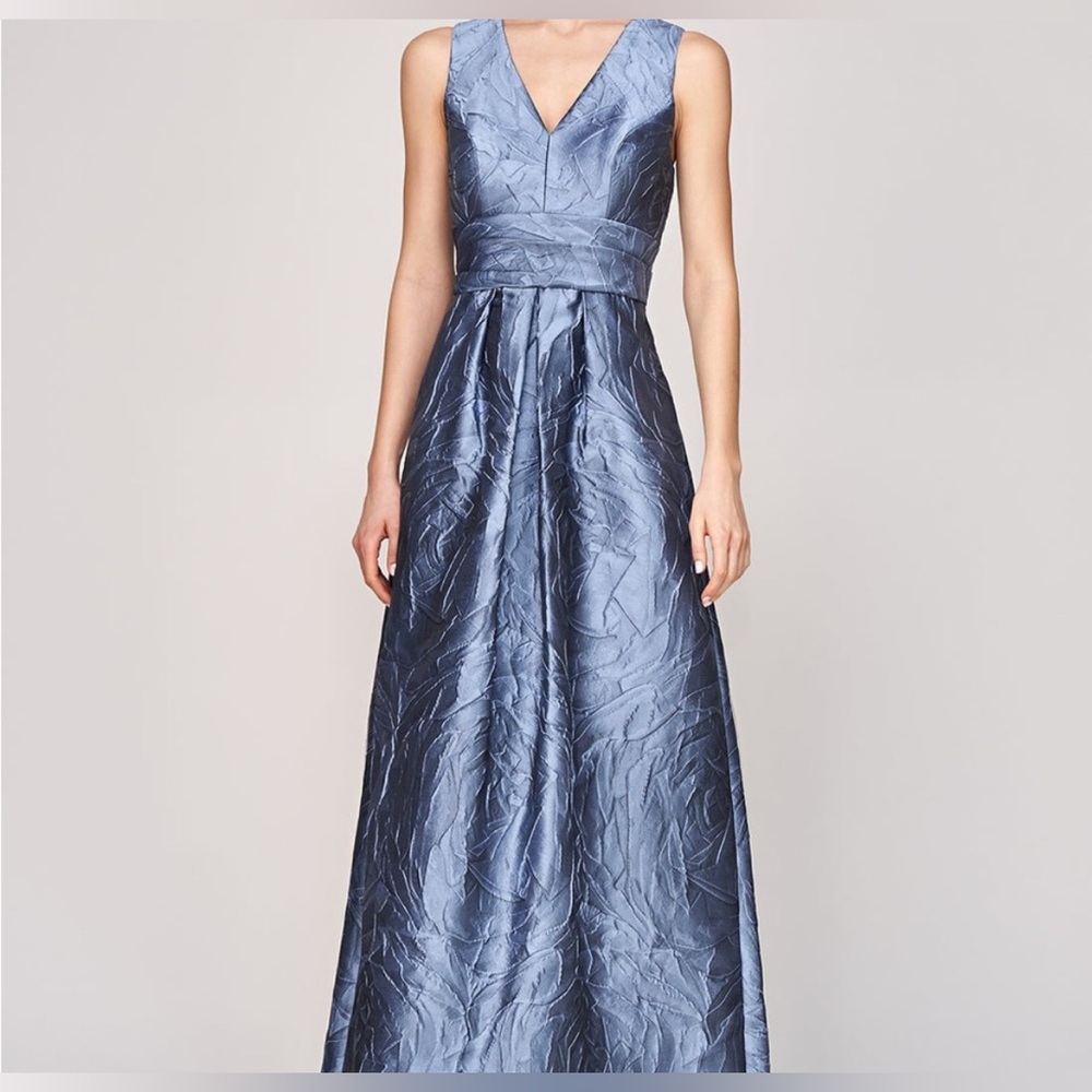 Kay Unger Blue Textured V-Neck Maxi Dress - Picture 2 of 16